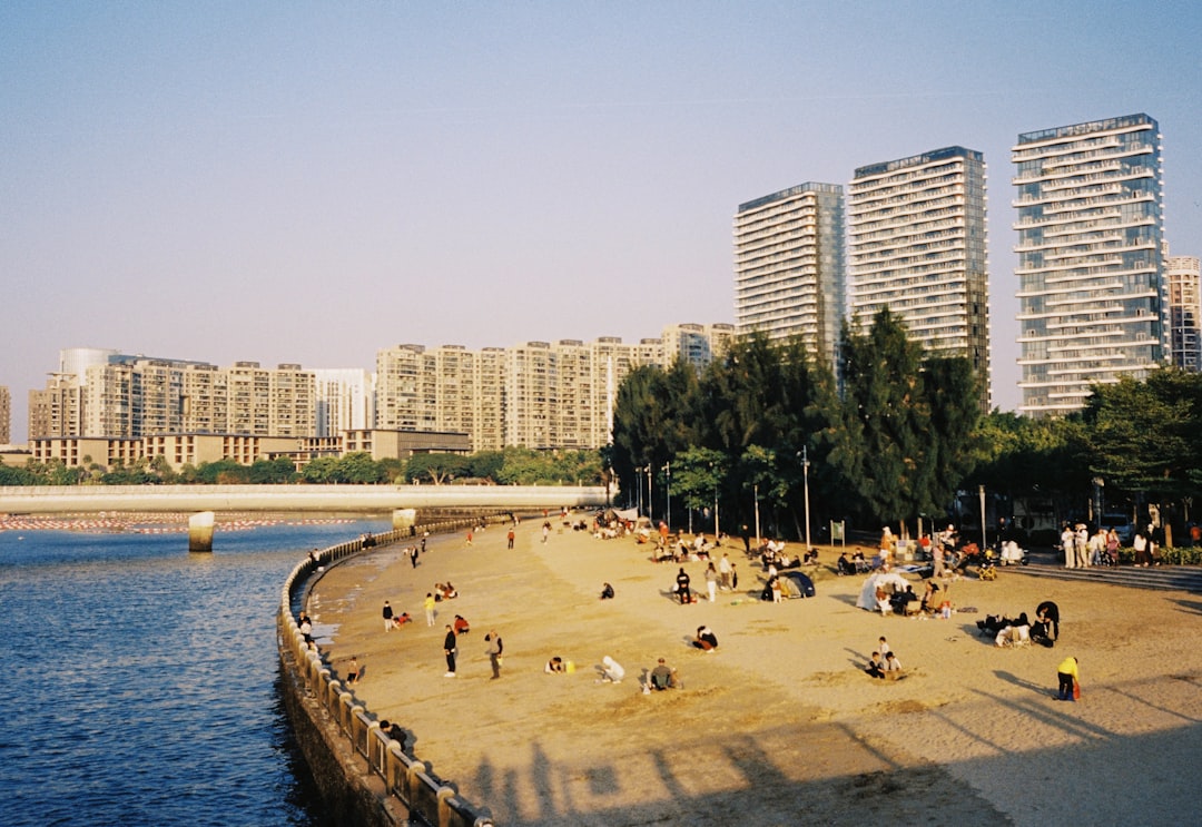 איך להגיע בקלות לחוף גיא בעונת 2026