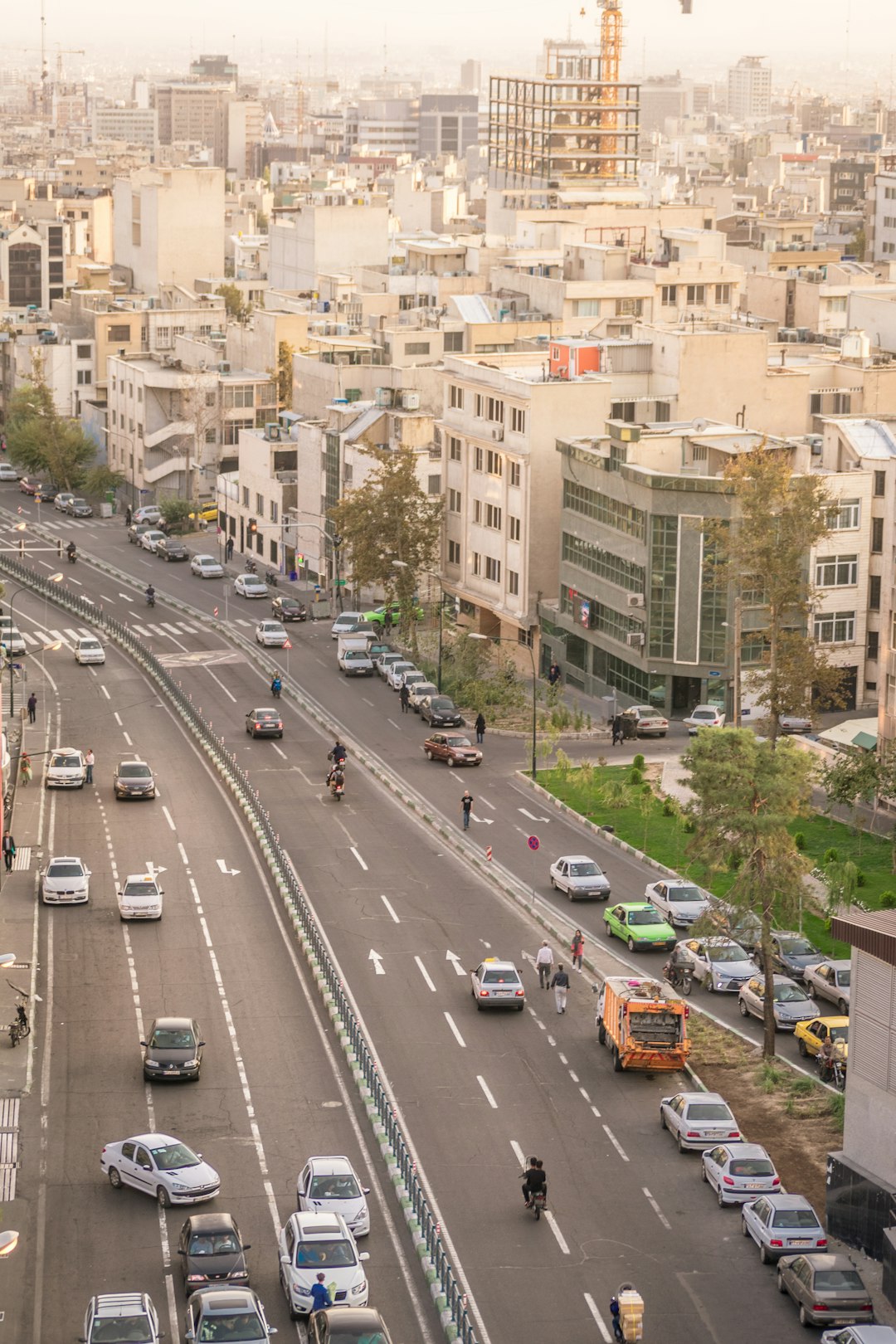 יעקב מסטורוב וניהול פרויקטים מסחריים: בין תכנון לביצוע