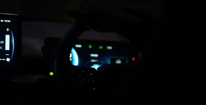 נחום עובדיה – הדרך המקצועית שהובילה להקמת אופיר תקשורת ומערכות אבטחה